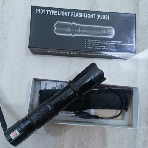 Stun Gun With Flashlight